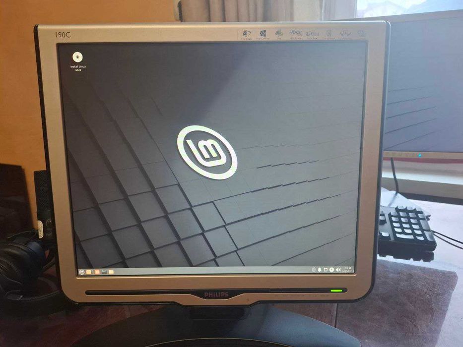 Монітор Philips 190C