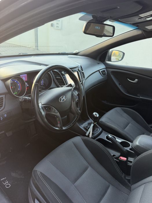 Hyundai i30 cw 1.6 crdi GO!
