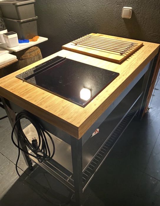 Bancada Inox com tampo em bambu e tapanhaki siemens