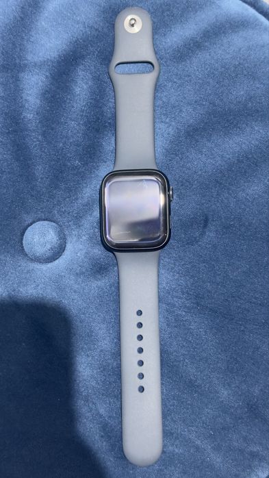 Apple watch 8 + GPS 45mm