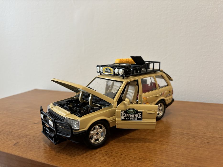 Range Rover Safari 1/24 Burago