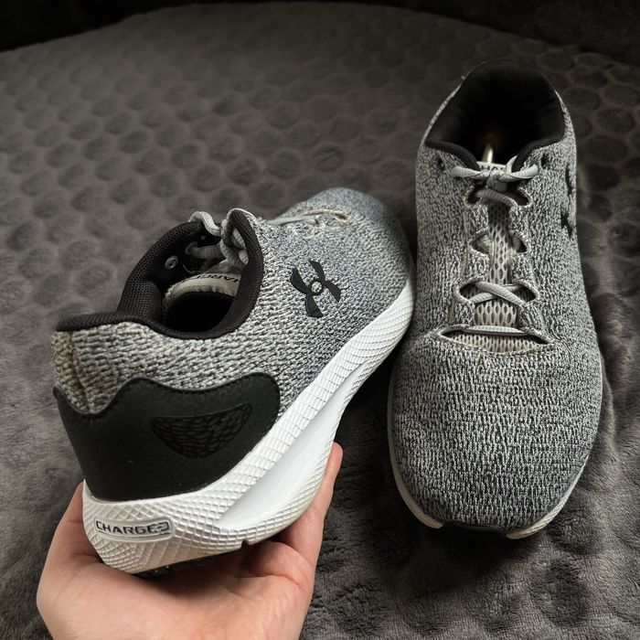 Чоловічі кросівки Under Armour charged pursuit. P. 45. Ідеал!!!