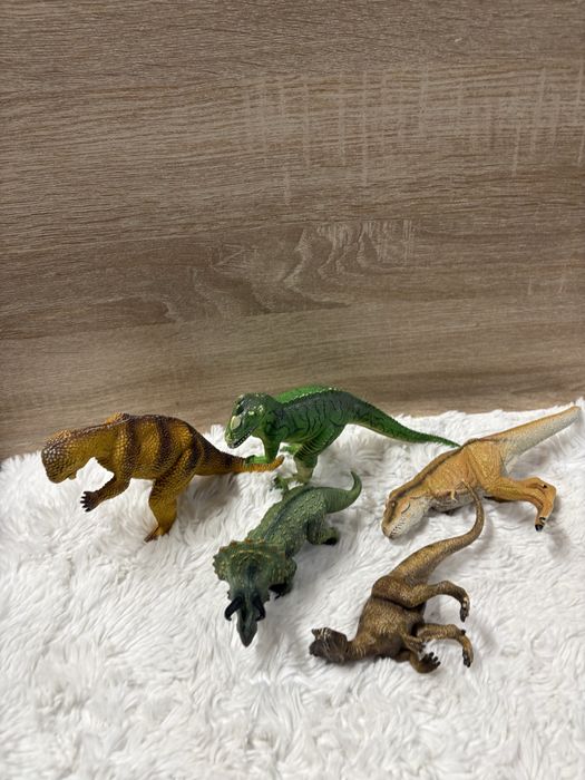 Zestaw 5 dinozaurów