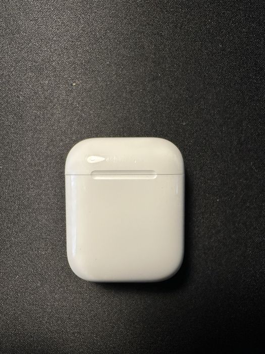 AirPods 2 – bardzo dobry stan + etui Spigen
