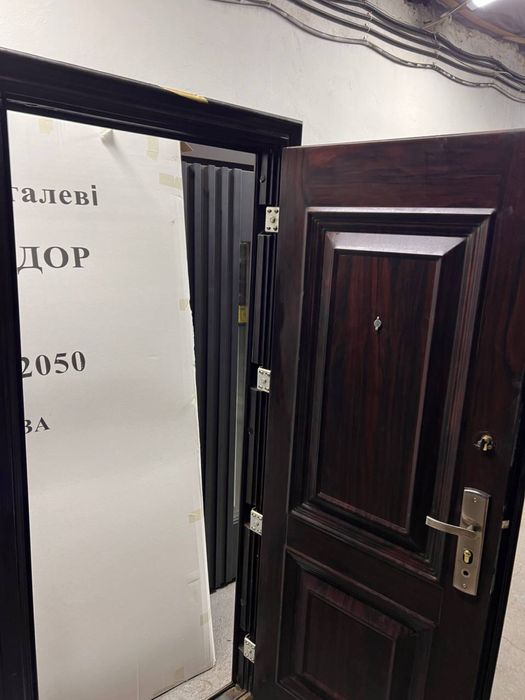 Входные даери б/у