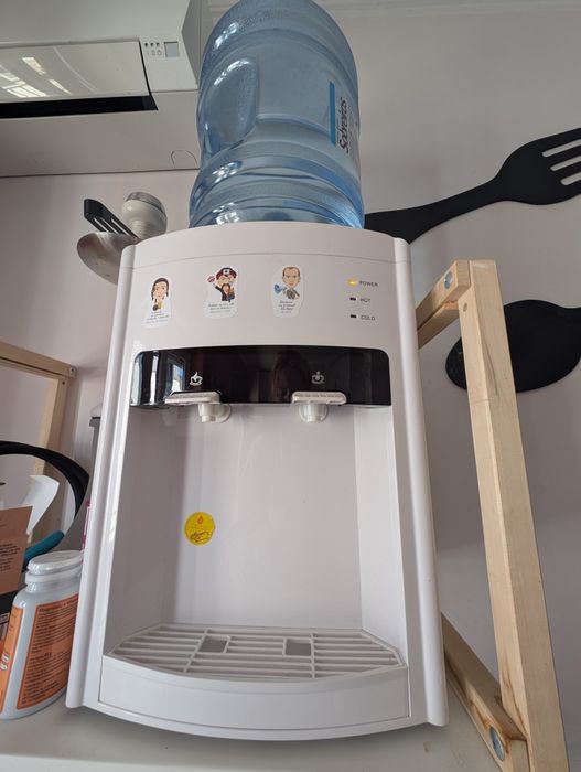 Dispensador de Água / Refrigerador