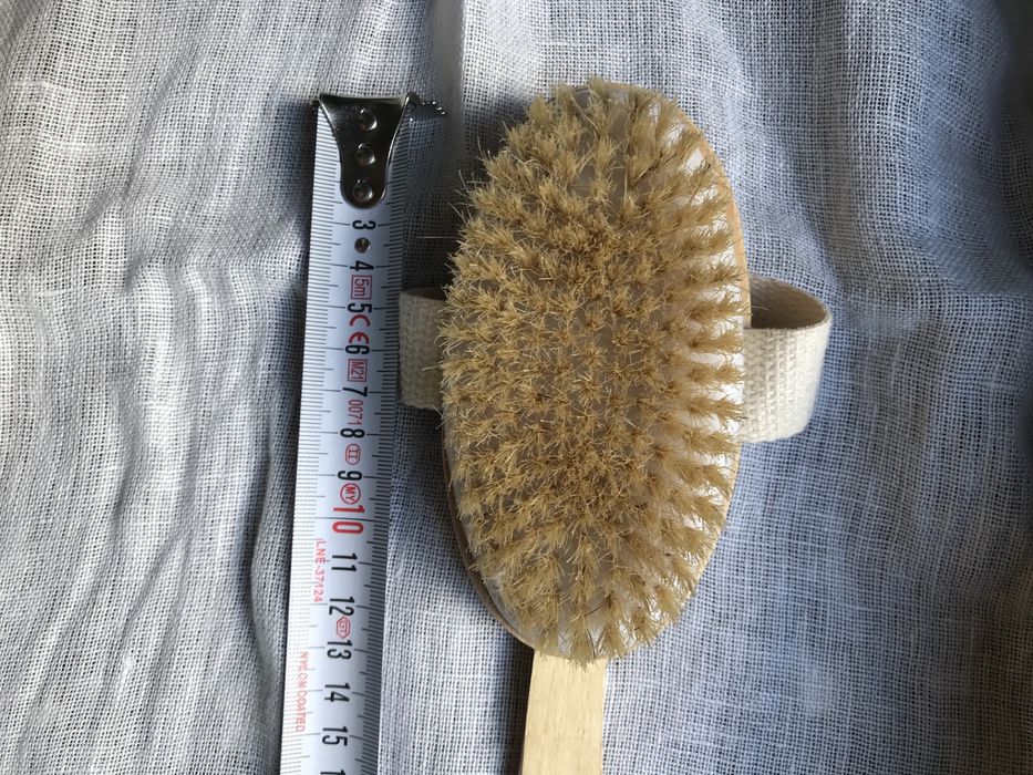 Щетка для сухого масажа антицилюлит вживана