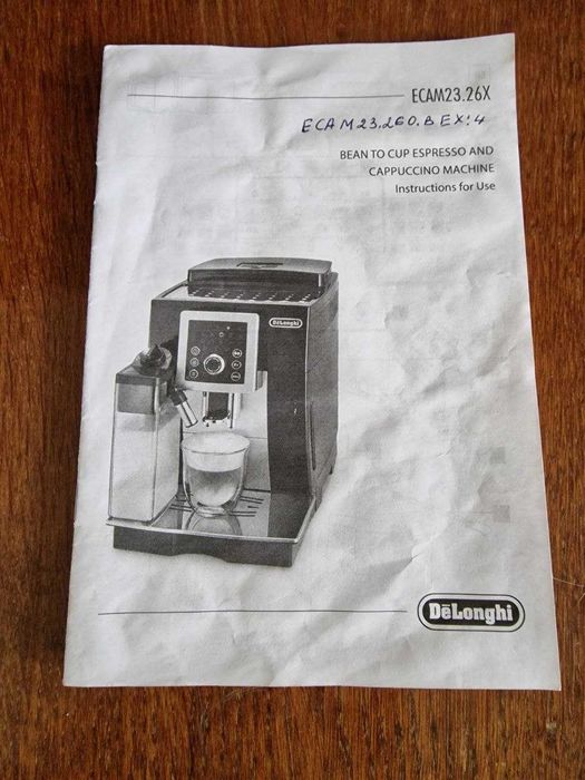 Кавомашина автоматична Delonghi ECAM 23.260.B в чудовому стані