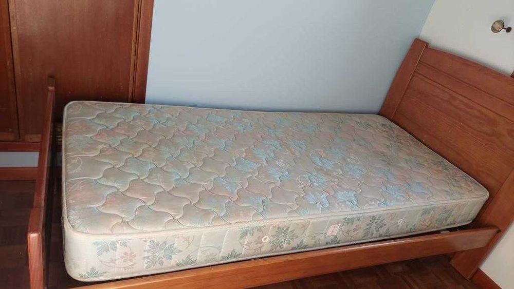 Cama de solteiro