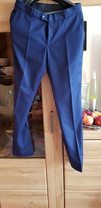 Elegancki Garnitur  Pako Lorente 50/182 jasny granat