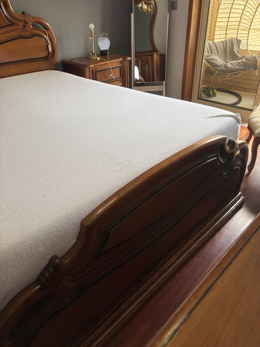 Quarto de casal em madeira