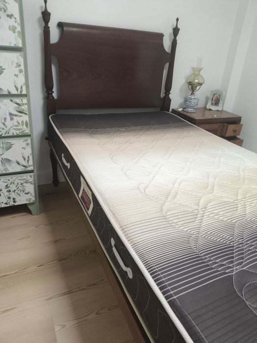 Cama de solteiro + colchão