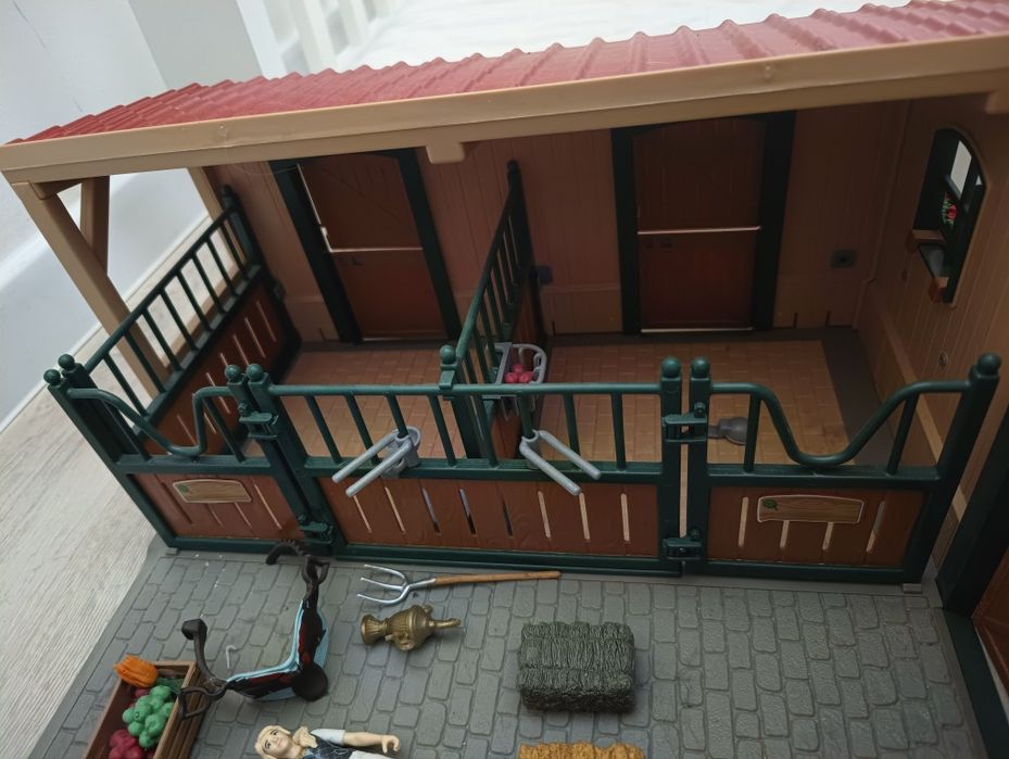 Schleich konie stajnia