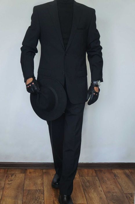 Lagerfeld garnitur męski 50/M-L czarny głęboki 97% wełna Lanificio