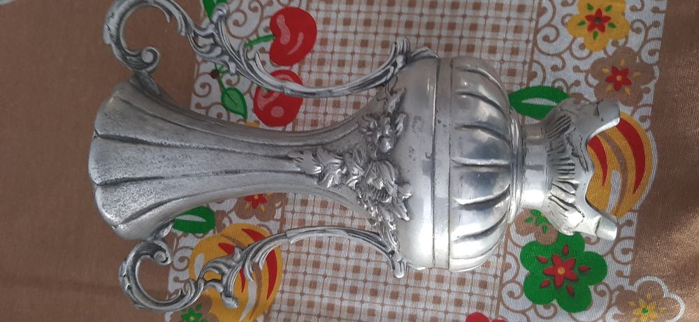 Vaso de estanho antiga