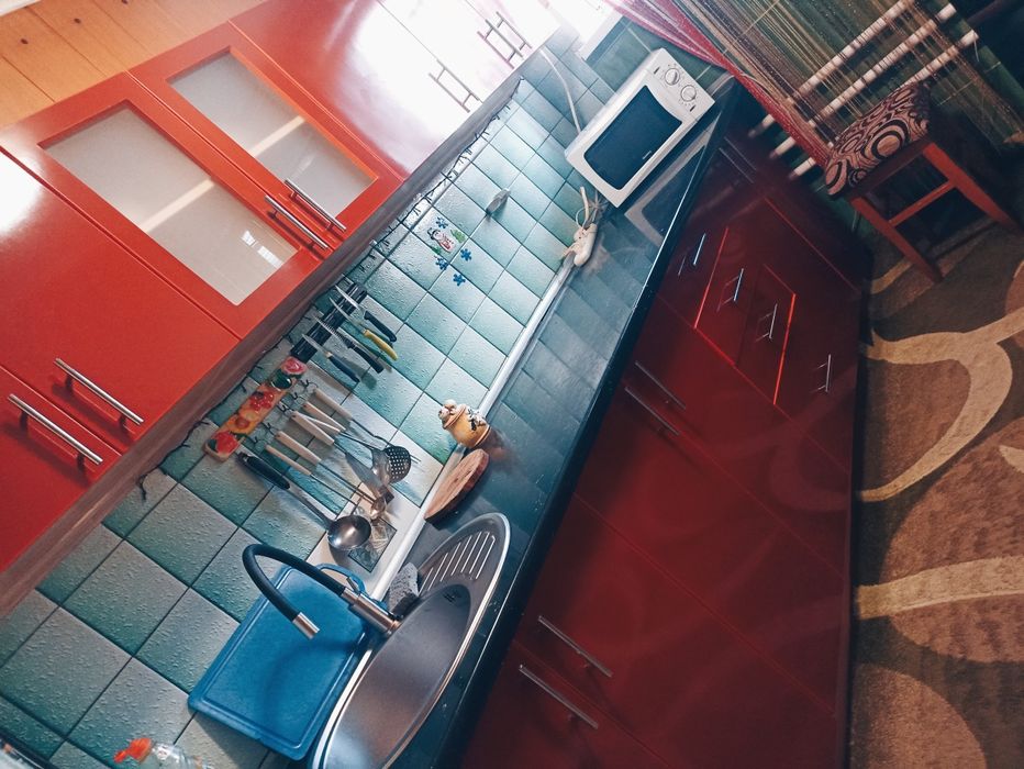 Посуточно квартира 2 кім.  здається