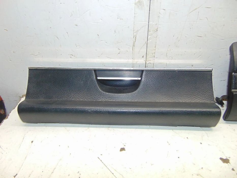 Mercedes W114/115/123 W201/190 tampas porta luvas