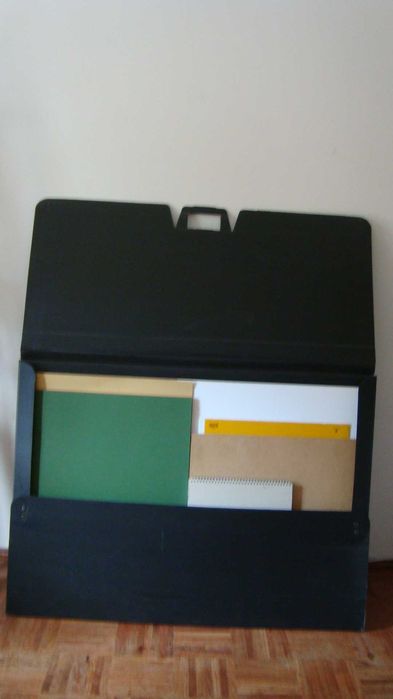 Material de Arquitetura / Belas Artes