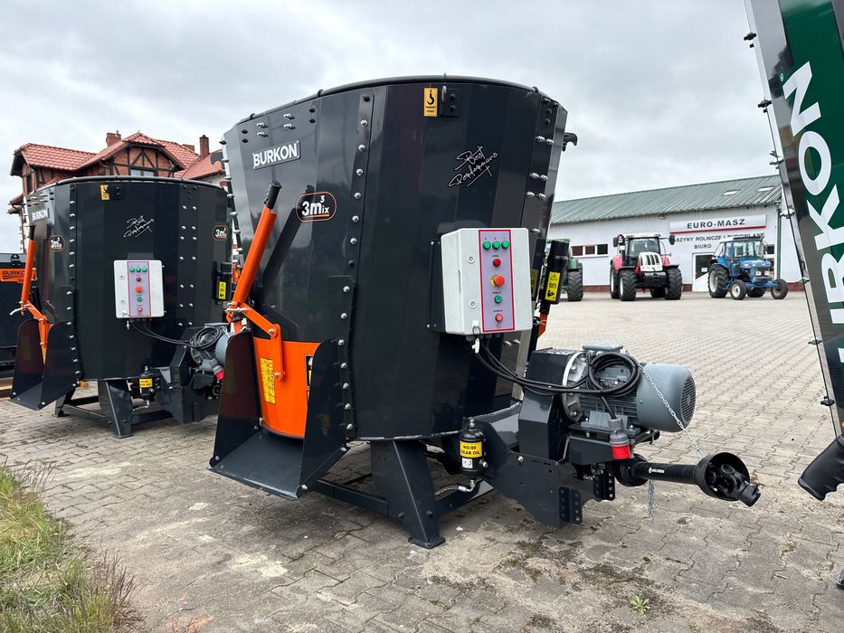 Mieszalni paszowy paszowóz stacjonarny Burkon 3 m³ Nowy
