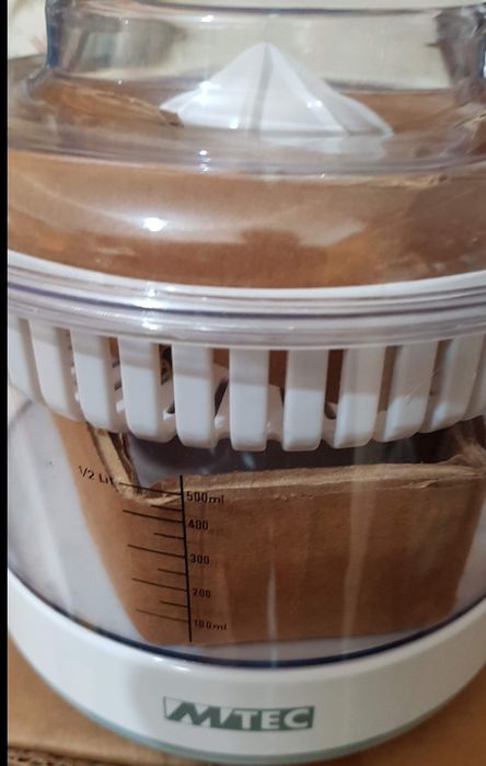 Espremedor de citrinos Novo/Nunca Usado (Tamanho reduzido)