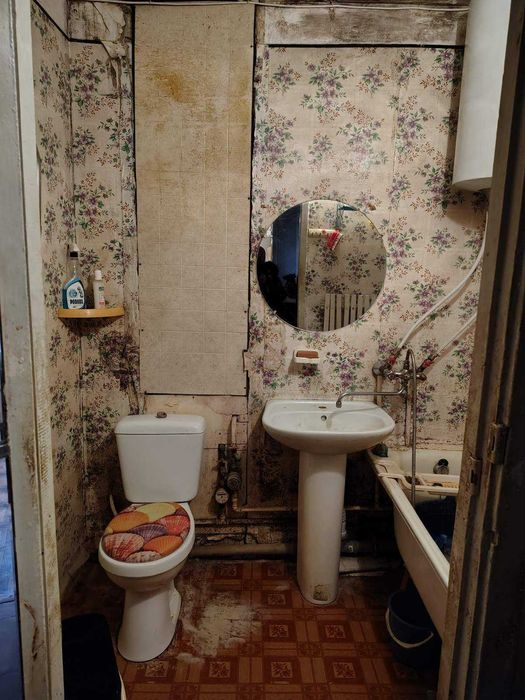 2 кімн кв-ра 6/9 Мариупольська ( Ростовська) Вільна Терміново