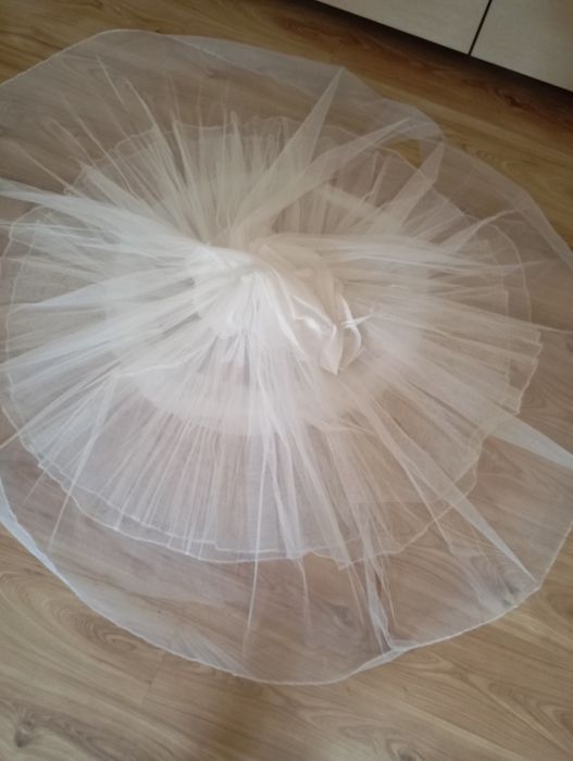 Halka koło do sukni ślubnej