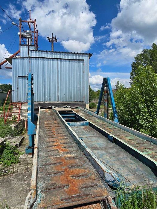 Продаж бази, залізнична колія, склад 1091 м2, площа 2 га - More