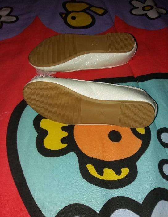Sapatos menina novos