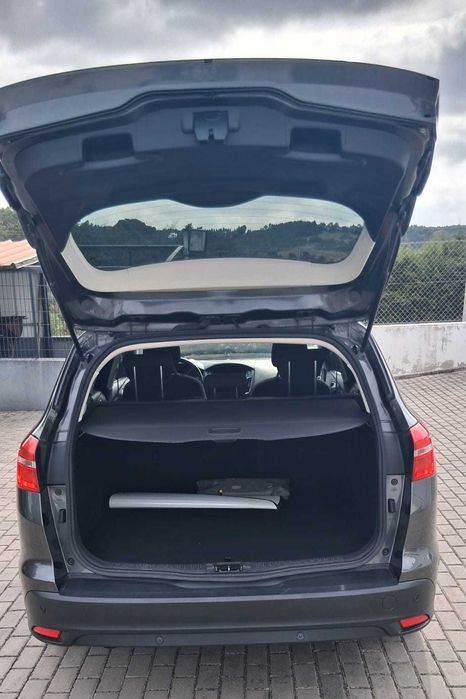 Ford Focus SW — fotografia 5