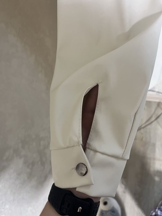 Сукня зі штучної шкіри