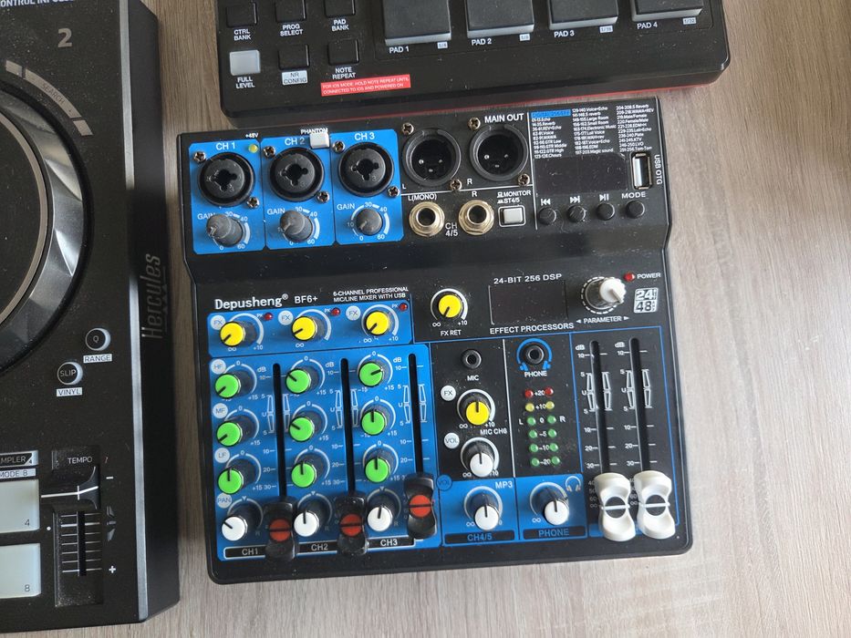 Akai mpd218 e hercúles impulse 300 e outros