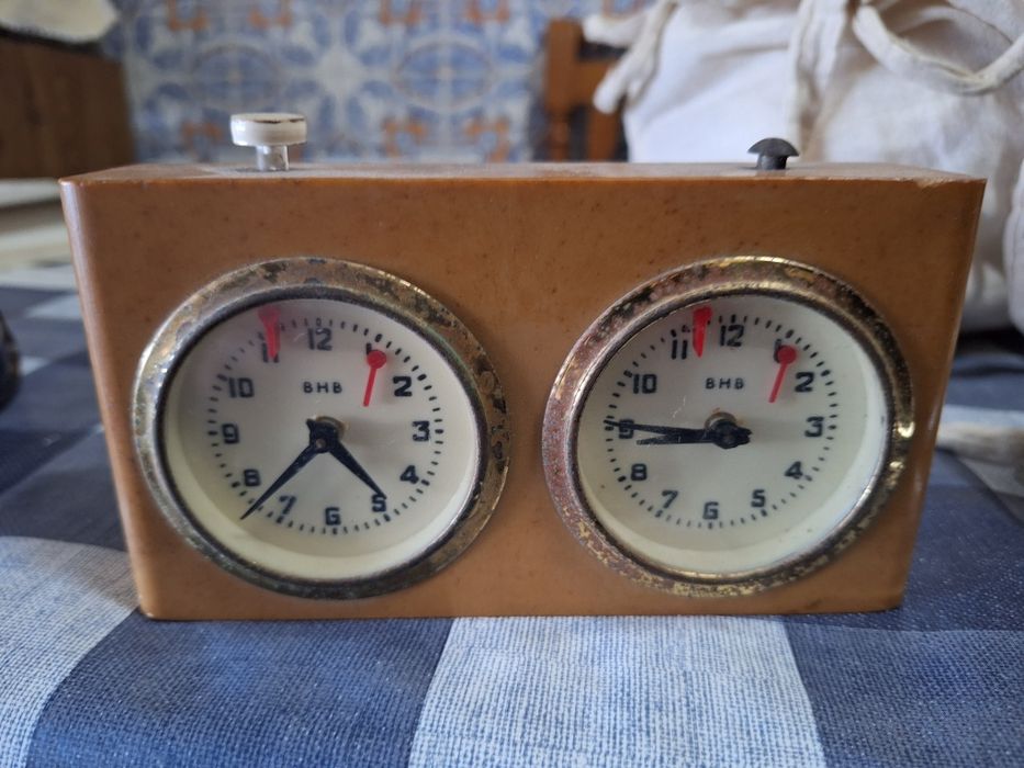 Relógio xadrez corda