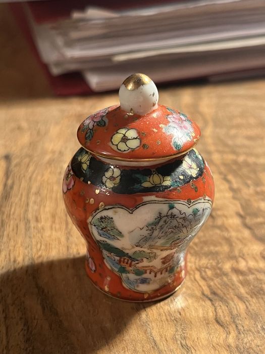 Pojemnik porcelana chińska