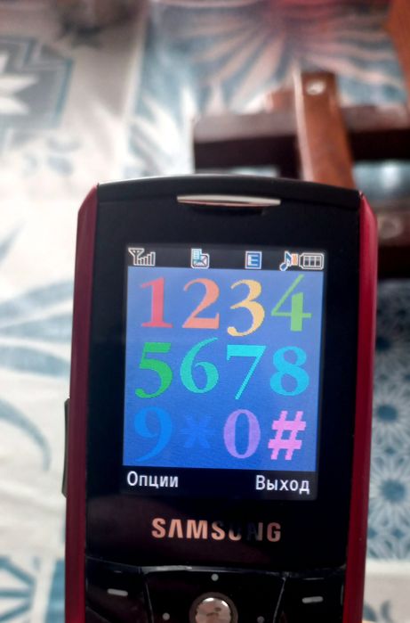 Samsung SGH-E200. Made in Korea. Полностью рабочий, в коллекцию!