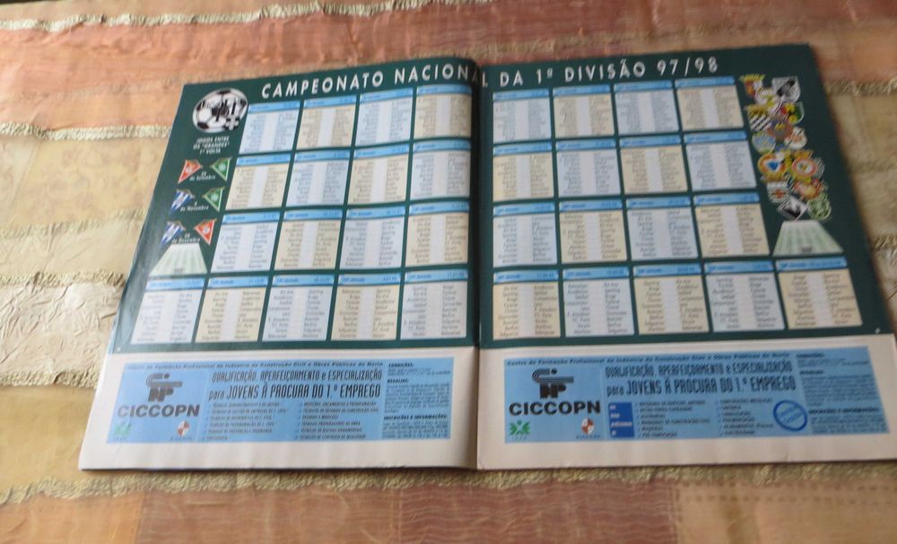 Revista JN Campeonato 97/98 com Fotos de todas as Equipas
