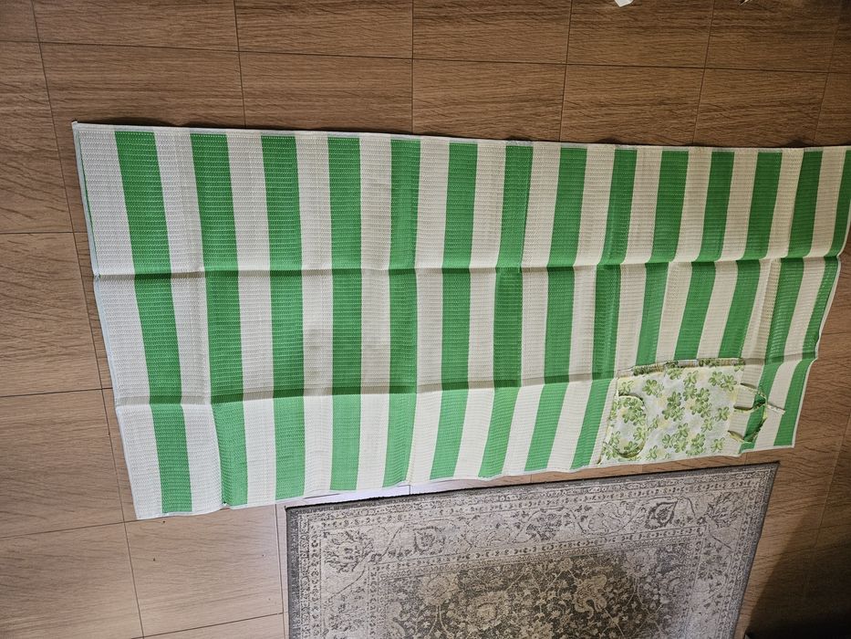 Mata plażowa.85 × 180 cm.