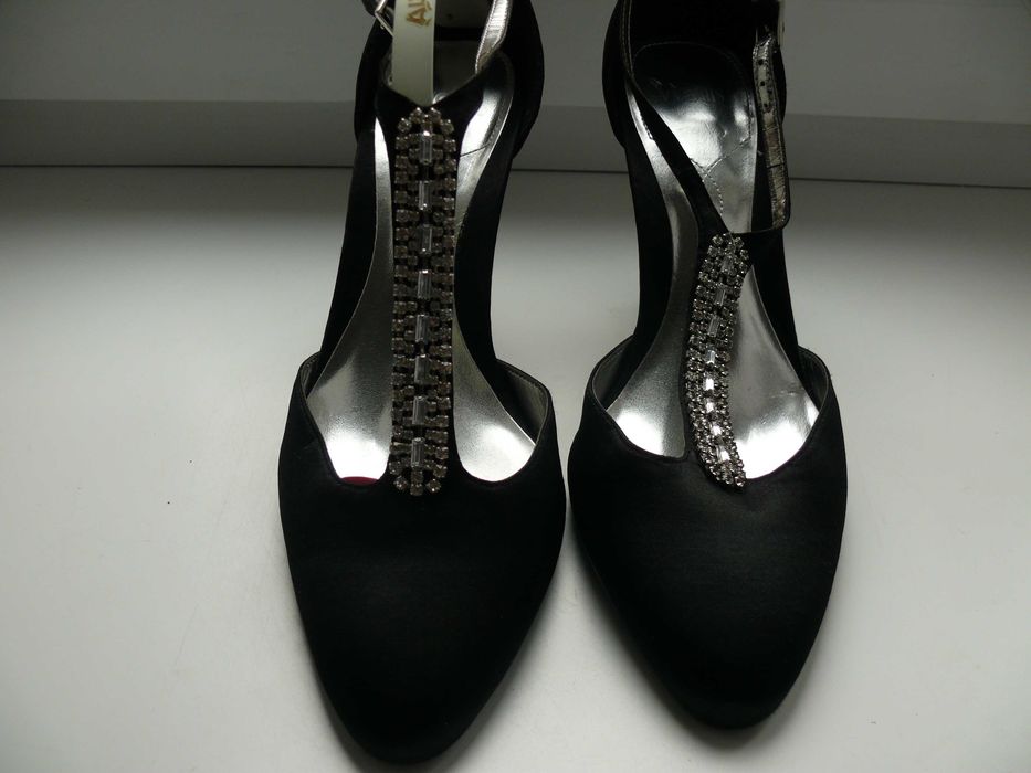 Szpilki damskie wizytowe roz.38 firmy "Wallis"