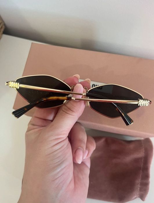 Óculos de sol Miu Miu originais