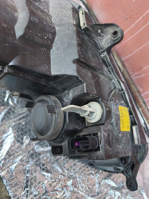 Lampa prawa VW golf 5