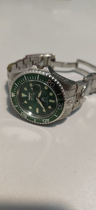Продаю часы Invicta Pro Diver б.у.в отличном рабочем состоянии.