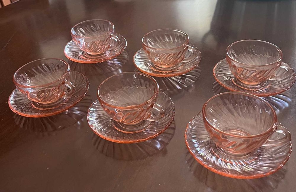 copos, pratos, chávenas - ver fotos - para desocupar