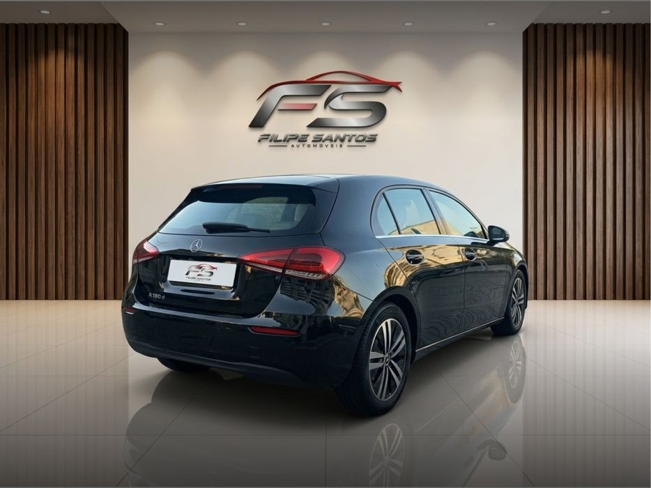 Mercedes A180d - Automático — photo 3