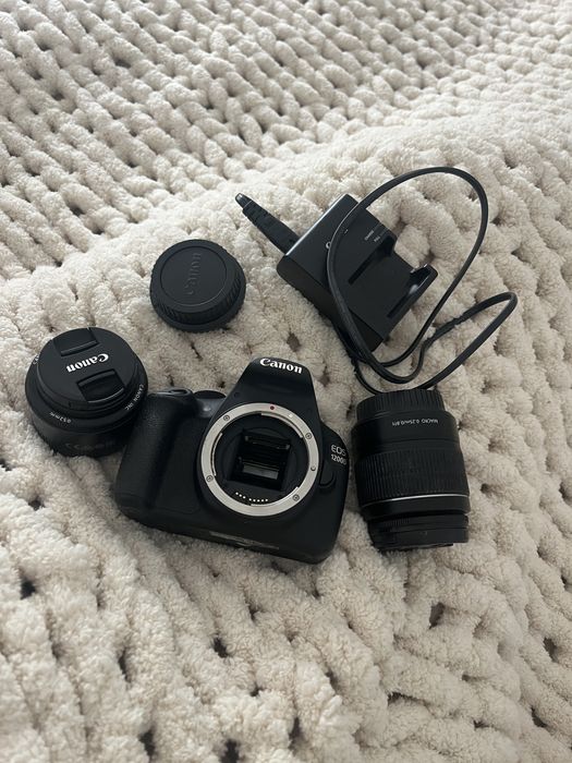 Canon EOS 1200D com 2 lentes e carregador