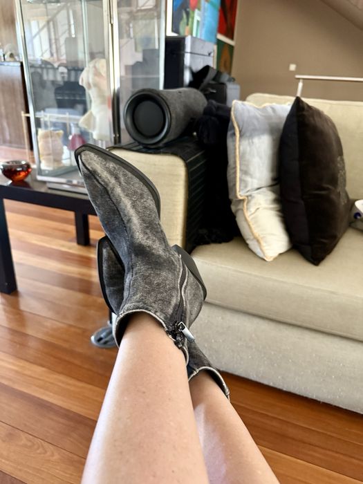 Botas pelo tornozelo