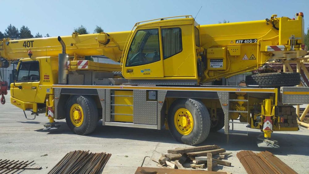 Продам автомобильный кран TADANO ATF40G-2 . Грузоподьемность 40 тонн.