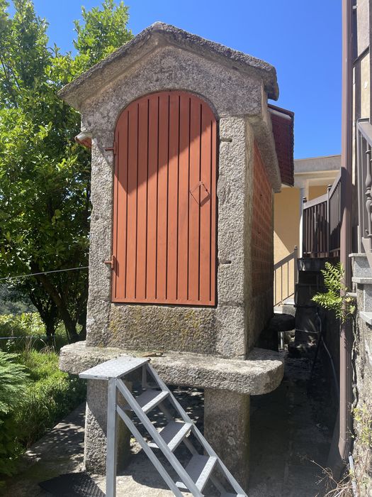 Espigueiro em pedra