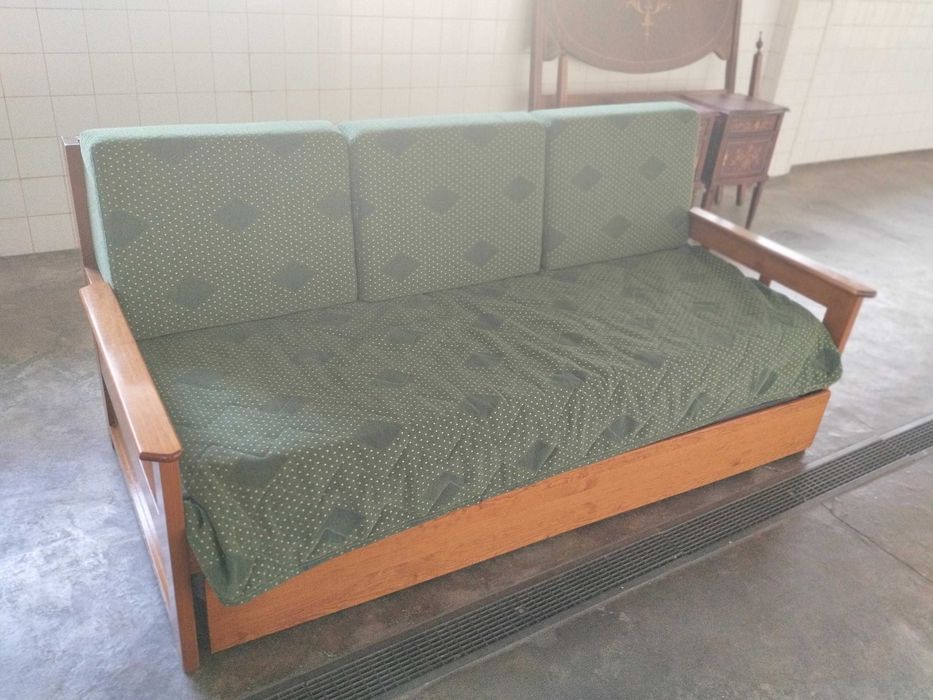 Sofá Cama em Excelente Estado