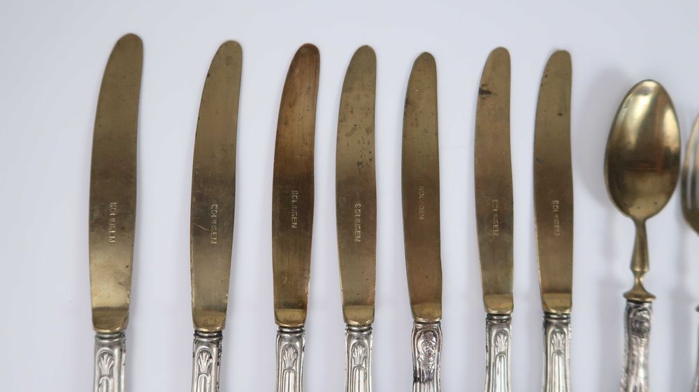 15 talheres antigos em metal