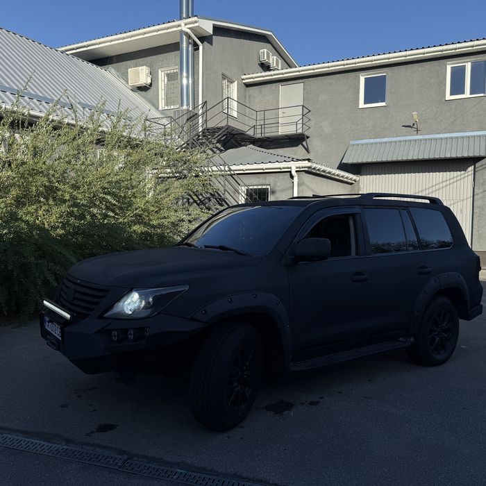 Lexus LX 570 2010