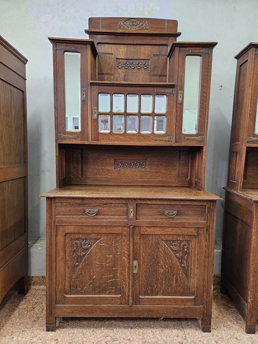 stary dębowy kredens secesyjny z Francji